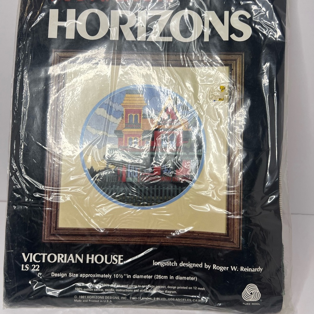 Vintage MONARCH HORIZONS VICTORIAN HOUSE LS 22 Needlepoint Unopened Complete